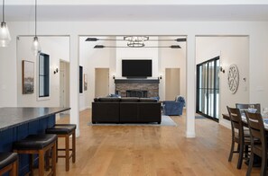 Interior - Newly Constructed Modern Farmhouse -- 4 BR / 4.5 Baths, High-end Furnishings! (Windham)