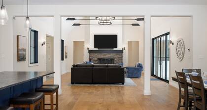 Newly Constructed Modern Farmhouse -- 4 BR / 4.5 Baths, High-end Furnishings!