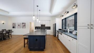 Microwave, oven, stovetop, dishwasher
