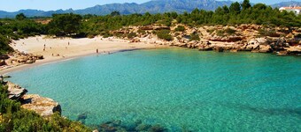 SAONA VILLAS (CP ESTHER): villa for 8 people, private pool, wifi, near the sea