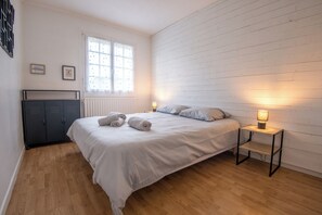 5 chambres, fer et planche Ă repasser, lit parapluie, Wi-Fi gratuit
