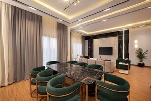 Meeting facility - Luxury 8 Master Bedroom Villa with Private Pool (Cairo Governorate)