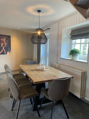 Dineren