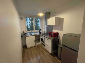 Private kitchen - Agréable logement 8 personnes (Chalon-sur-Saône)