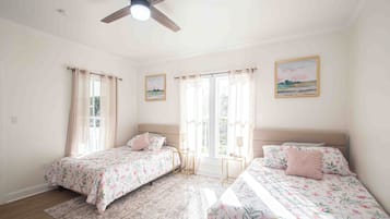 4 slaapkamers, reisbedje, wifi, beddengoed