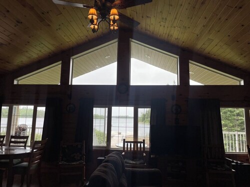 Skøgarmaör Meadow Cottage, Lake Of the Woods, Ward Island