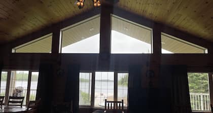 Skøgarmaör Meadow Cottage, Lake Of the Woods, Ward Island