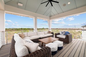 المنطقة المحيطة بالمنشأة