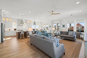TV - Gorgeous Sugar Sands Home, Private Pool, Amazing Views, Mexico Beach (Mexico Beach)