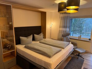 1 soveværelse, skrivebord, gratis Wi-Fi