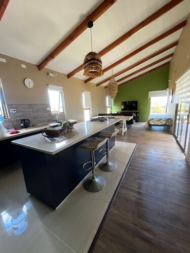 Ven y adentrate en un refugio en el medio de rapa nui !