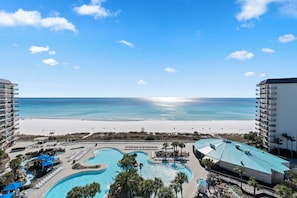 On the beach - Edgewater Tower 1 2bd/2ba sleeps 6 with great amenities (Panama City Beach)