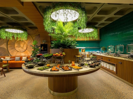 Buffet breakfast for a fee on weekends. ibis Styles Istanbul Kurtkoy