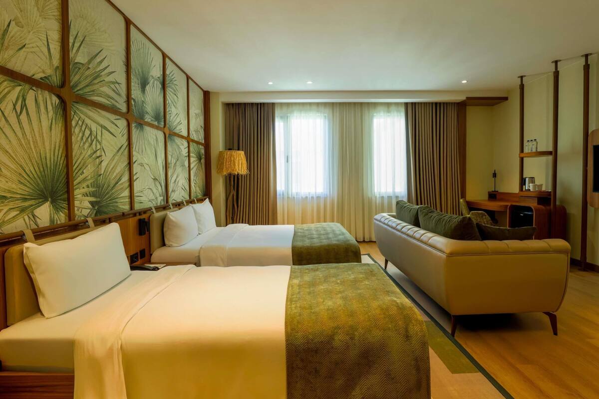 Phòng 3 Superior, nhiều giường | Quang cảnh từ phòng