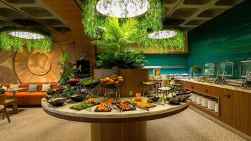 Buffet breakfast for a fee on weekends