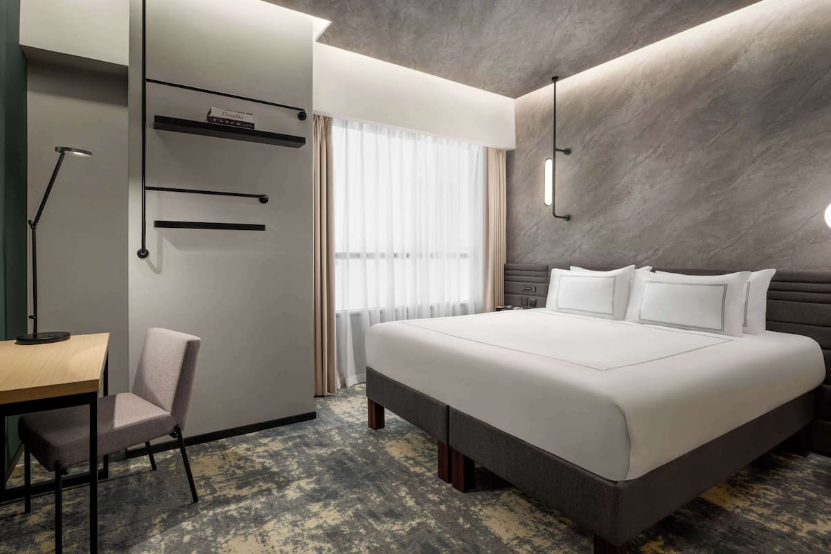 Elite Studio, 1 Double Bed | Egyptian cotton sheets, premium bedding, down comforters, pillowtop beds