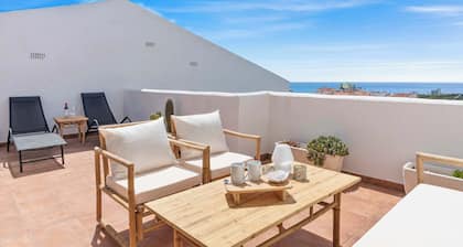 Panoramic terrace panthouse with sea view - Ref 129