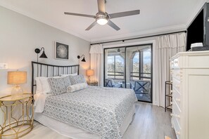 3 bedrooms, desk, WiFi, bed sheets