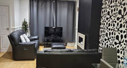 3 bed Home in Salford