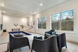 Innenpool, beheizter Pool