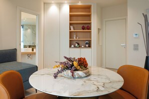 Design Suite, Partial Sea View | Living area | TV - Hera rooms and suites (Agrigento)