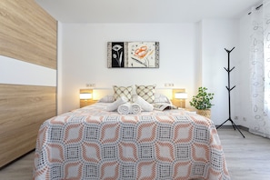 1 bedroom, iron/ironing board, free WiFi