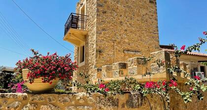 Pyrgos Fassea Kardamyli Tower: A Luxury historical towerhouse.