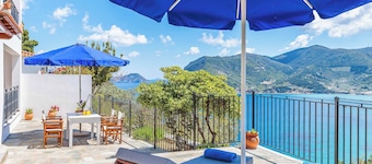 Villa Elena Glysteri
