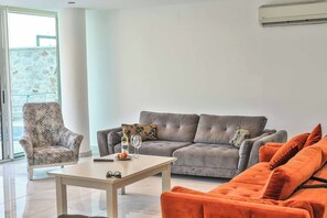 Smart TV, ping pong - Villa Elia Sun - Five Bedroom Villa, Sleeps 10 (Kalkan)