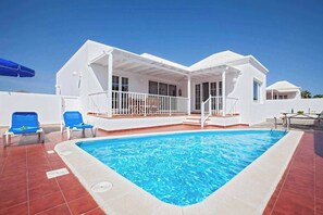 Et oppvarmet basseng