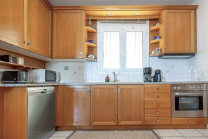 Fridge, microwave, oven, dishwasher