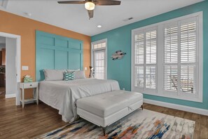 5 bedrooms, desk, iron/ironing board, Internet - Luxurious Escape Steps from the Beach w/ Heated Pool, Dock, & Stunning Views (North Topsail Beach)