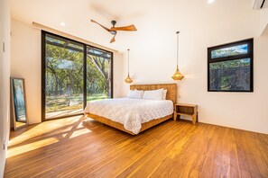 4 bedrooms, WiFi, bed sheets, wheelchair access