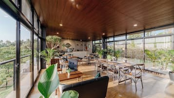 Free daily local cuisine breakfast