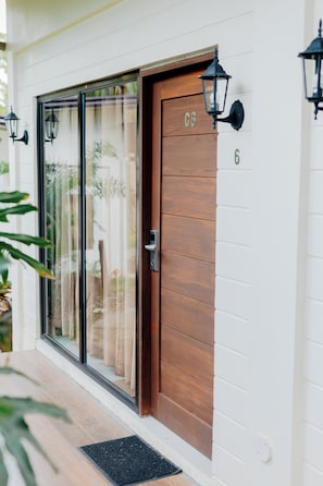 Chambre Deluxe, vue sur la montagne | Literie de qualité, lit avec matelas Tempur-Pedic, minibar, décor unique