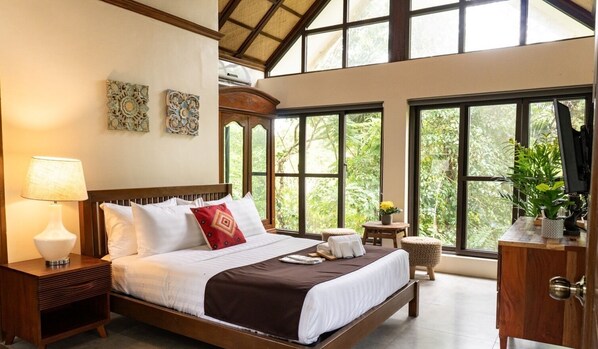 Chambre Prestige double | Literie de qualité, lit avec matelas Tempur-Pedic, minibar, décor unique