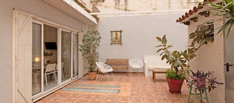 GuestReady - Spacious flat in Valencia Centre