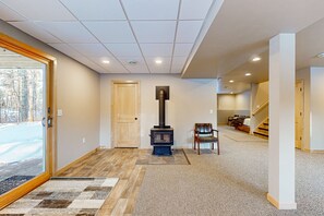 Interior - Cozy tree-lined home located near town, lakes, walking & bike trails, w/ firepit (Manitowish Waters)