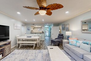 TV, lettore DVD, studio, monitor per computer