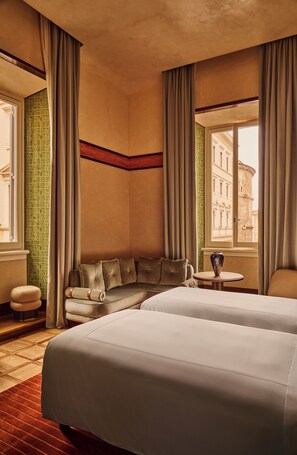 Deluxe Room with Minerva Square View, 1 king Bed | Minibar, in-room safe, soundproofing, iron/ironing board - Orient Express La Minerva (Rome)