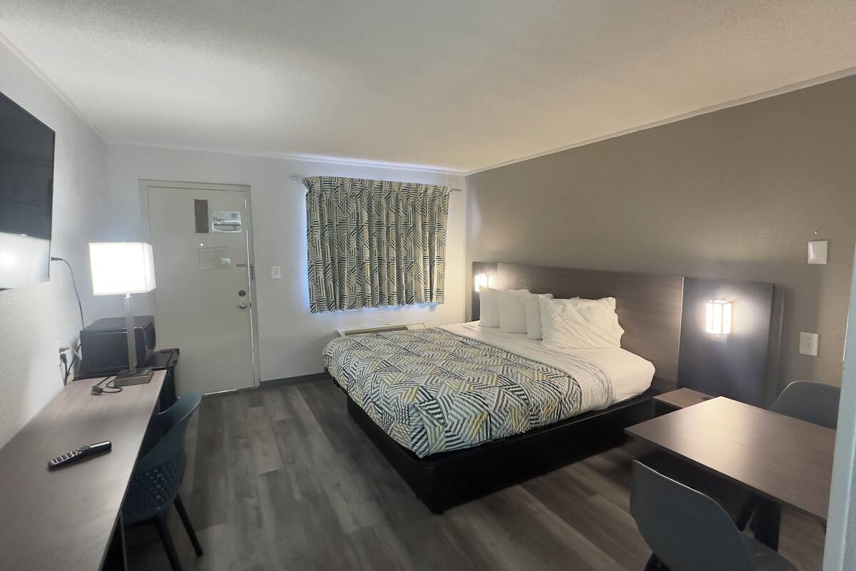 Basic Single Room