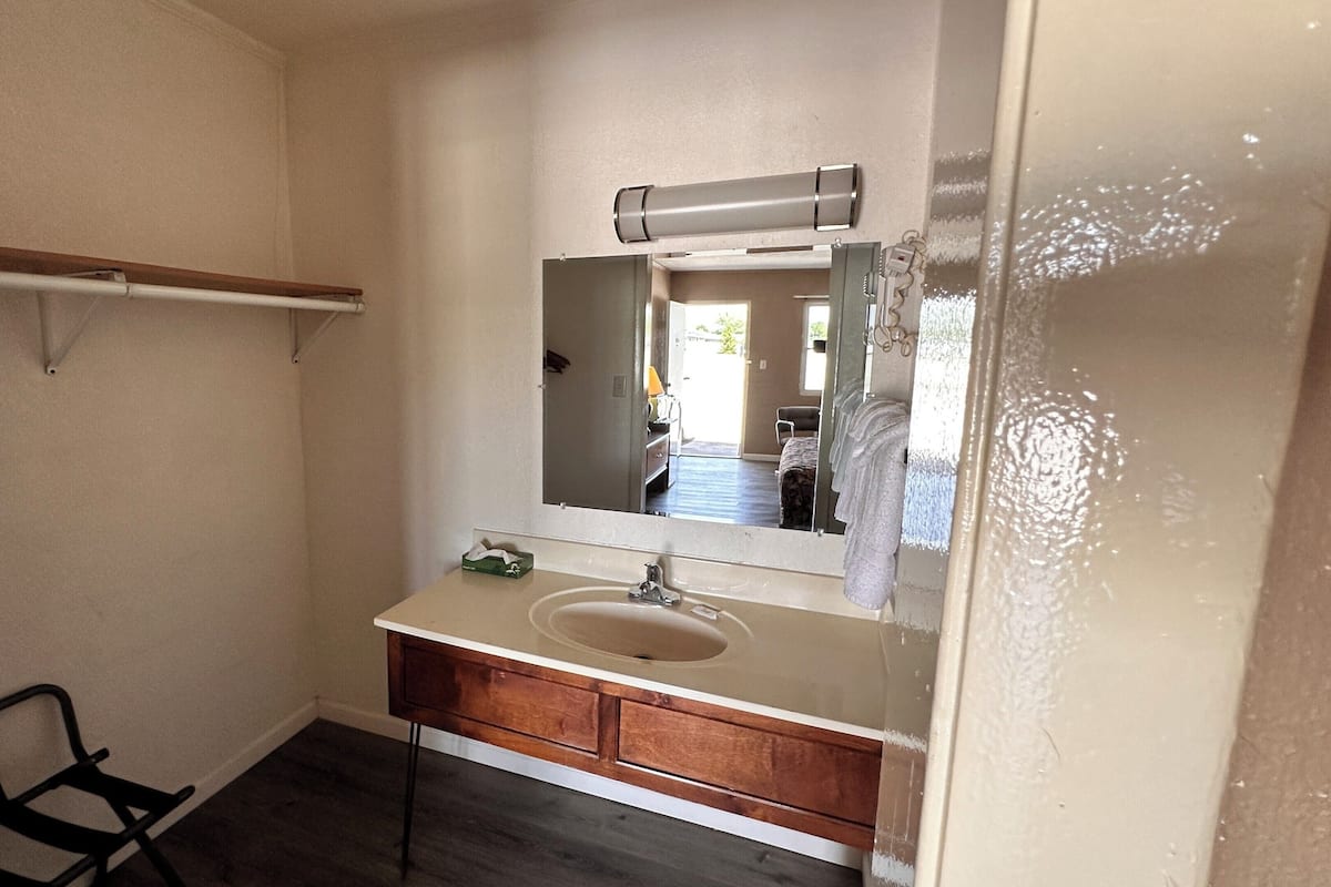 Basic Single Room