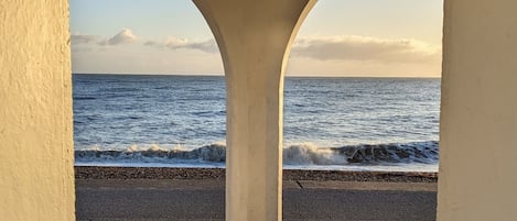 Una playa cerca