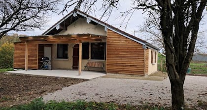 GĂźte Chez Marcel, petite maison en pleine campagne vue sur les chevaux !