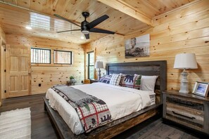 4 chambres, fer et planche à repasser, Wi-Fi gratuit, draps fournis