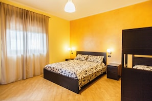 Comfort Quadruple Room, Balcony, Sea View | Free WiFi - B&B Monte (Giardina Gallotti)