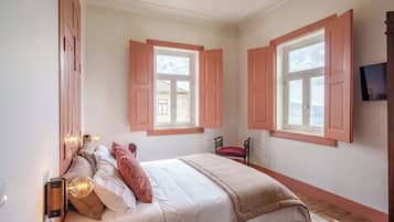 Villa | 4 bedrooms, iron/ironing board, free WiFi