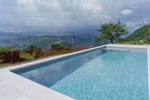 Piscina a l'aire lliure 