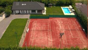 Sport court
