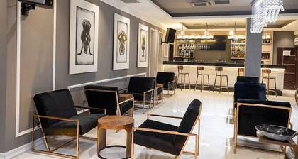 Lilly Grand Luxury Hotel and Apartment